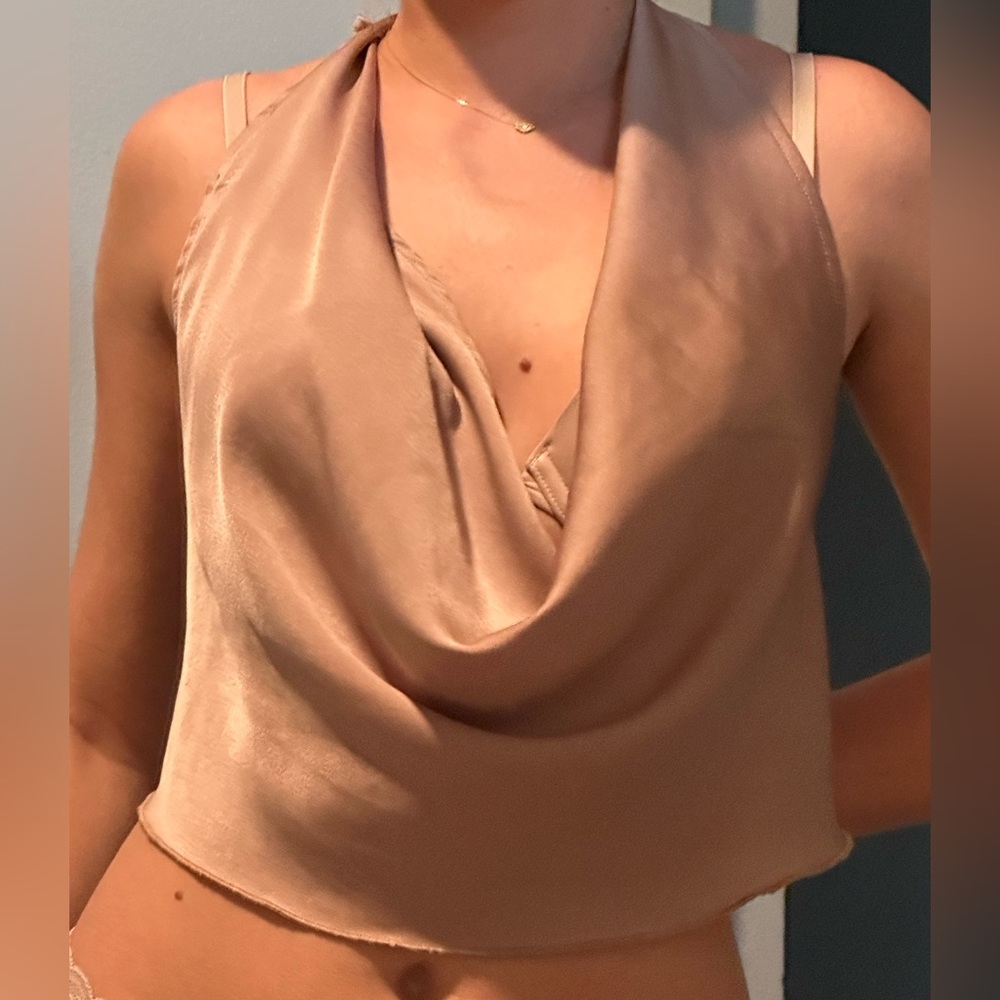 Purchased: Nordstrom Avg Model Size 2 (small) Height of model: 5’4 weight: 110